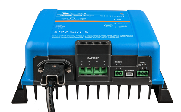 Phoenix Smart IP43 Charger 24V/25A(3) 120/240V